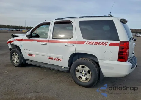 2008 Chevrolet Tahoe K1500 из США, поврежденный, VIN 1GNFK13038J237651